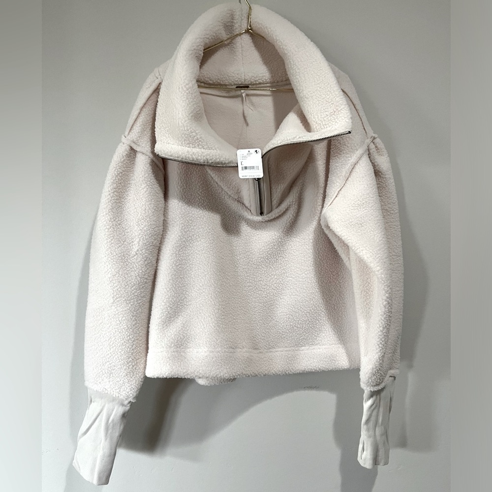 Free People Poppy Pullover sweatshirt *NWT*